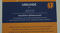 Mücke, Schaf, Löwe und heldenstarke Kinder